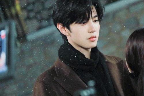 陈哲远娱乐圈爆料视频,揭秘明星幕后真相  第3张